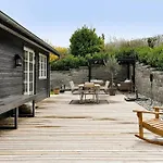 Newly Built House In With Terrace Tatil Evi *